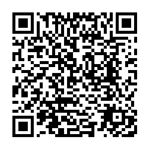 一个月下来各行信用卡刷卡消费不管同比还是环比几乎直接被砍了一大半二维码生成