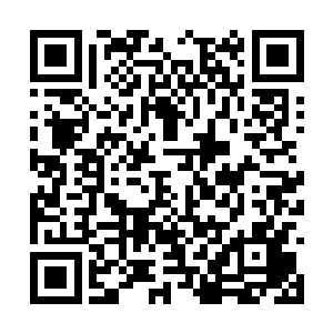 一股恐怖的充满了毁灭般的气息从巨眼中散发出来二维码生成