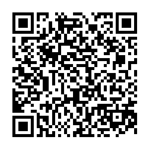 仍然大声叫骂声音尖利刻薄地吆喝着让刘金柱的老婆老母赶紧搬家二维码生成