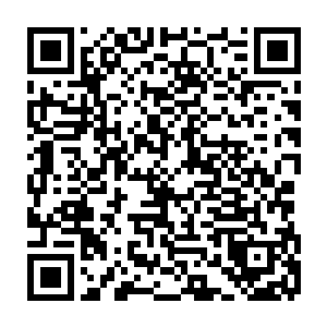他从来没有听海勒在评价什么人和什么东西的时候用过强大和自由这样的字眼二维码生成