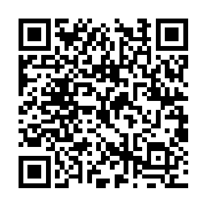 但还是遭受到许多保守宗教团体和仇富心理的排斥二维码生成