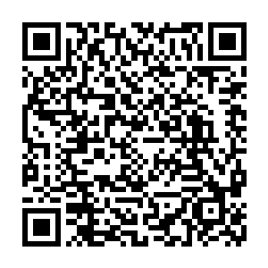 刘宇在门开之时便唤出灵性之水治好了精神上的一点小伤并且拭去了血迹二维码生成