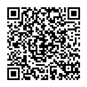 可接下来他看到叶枫不知从哪直接唤出一把像电影里的魔剑一般的剑二维码生成