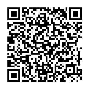 司灏宇怎么可能就听他这几句话就这么轻而易举的将这件事给过去了二维码生成