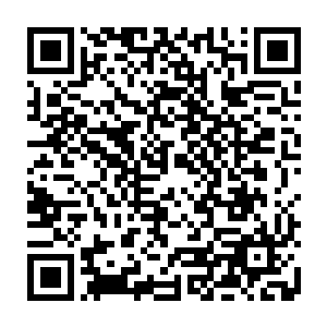 此时原本古井无波什么都不在意的黑衣人此时整个人也变得无比的激动起来二维码生成