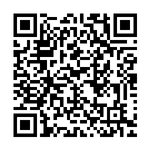 此时在城下的鬼神军部人马已经开始飞快地往攻城梯爬了上去二维码生成