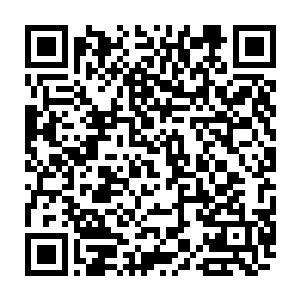 没有燃烧完全的柴油烟气熏得他就是回到办公室身上依素有着浓烈的柴油味道二维码生成