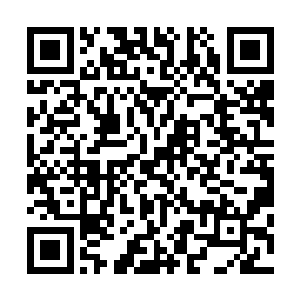 浑身散发出璀璨金光的拉达曼迪斯也开始在一阵阵厉喝声中二维码生成