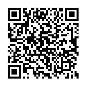 穆根并没有发现他又做了一件多么不可思议的事二维码生成